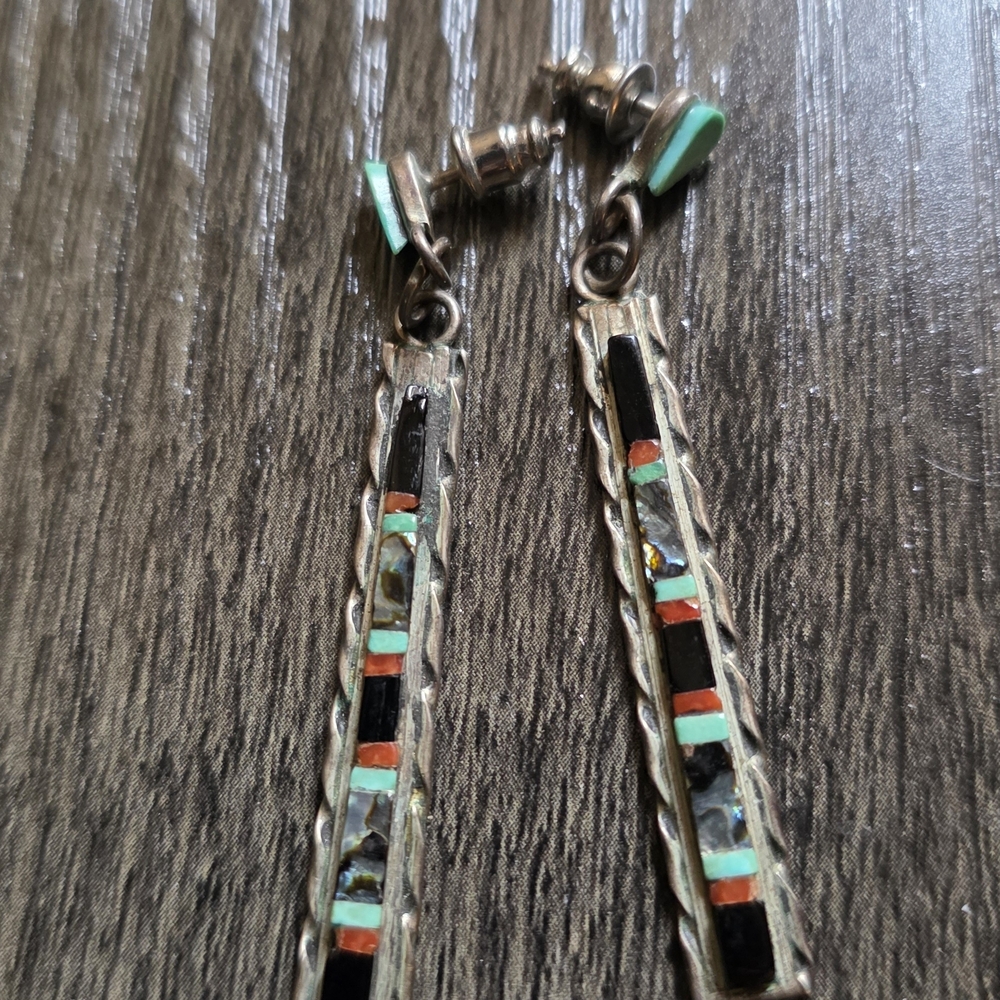 Elegant Multicolor Inlay Earrings - Picture 3 of 6
